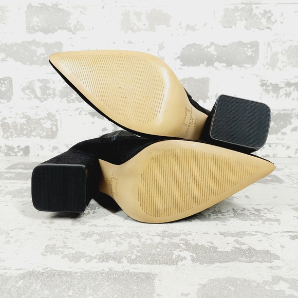 New Marc Fisher Larry Pointed Toe Black Ankle Bootie  W791 - Picture 9 of 13